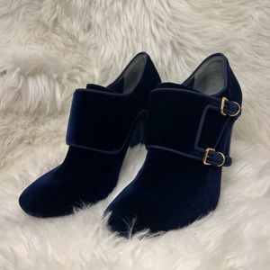 NWOT Tory Burch Dark Blue Black Carley Velvet Ankle Boots Size 8